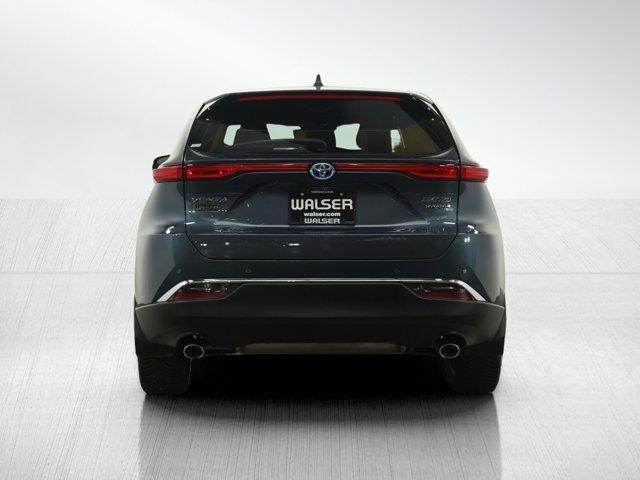 2022 toyota venza le