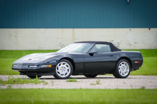 1992 corvette convertible, one owner, clean carfax, only 49,000 miles!