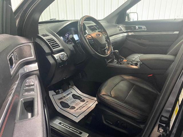 2019 ford explorer sport