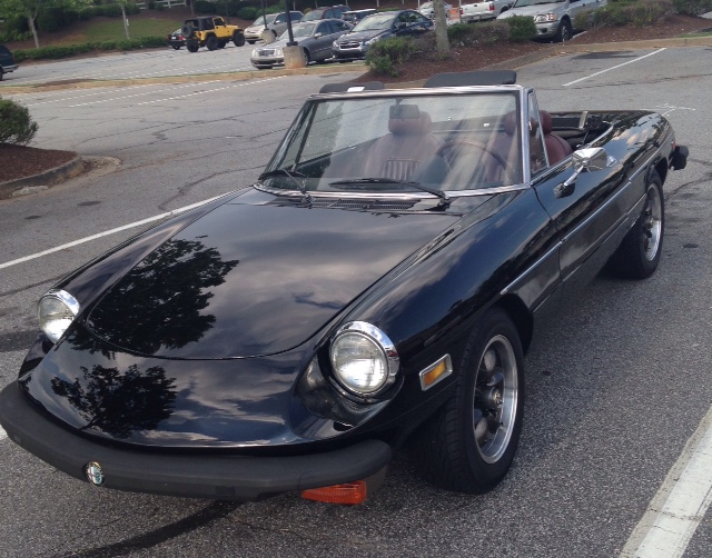alfa romeo spider veloce 1977