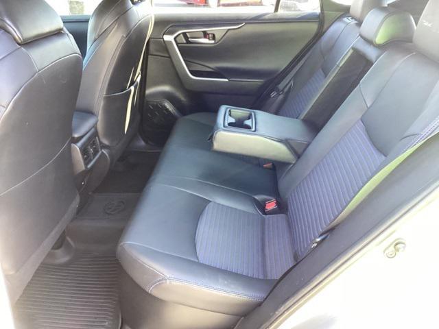2021 toyota rav4 hybrid se
