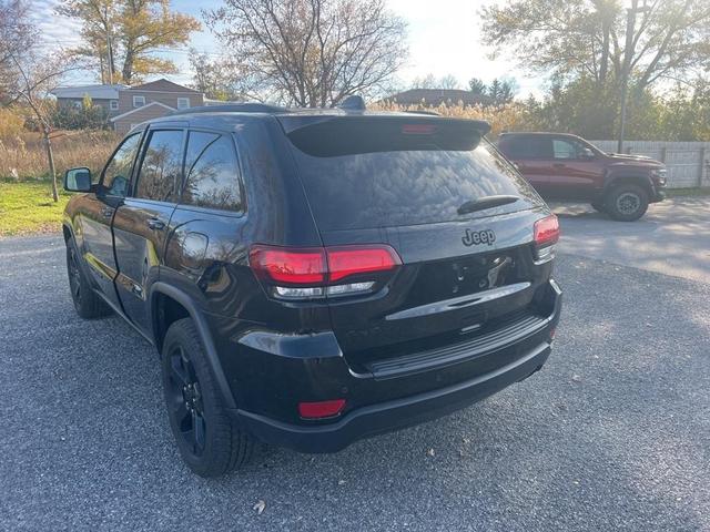 2021 jeep grand cherokee laredo