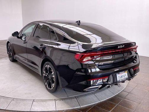 2022 kia k5