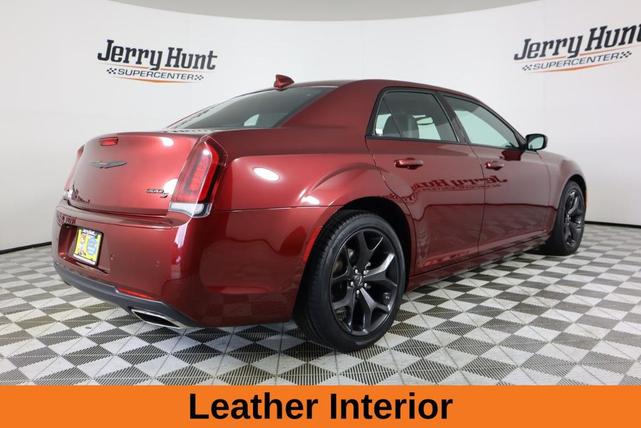 2023 chrysler 300 s