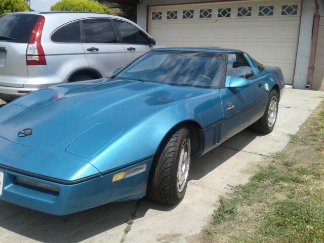 1987 chevy corvette coupe