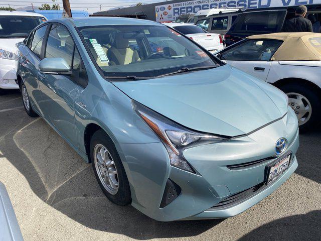 2016 toyota prius two