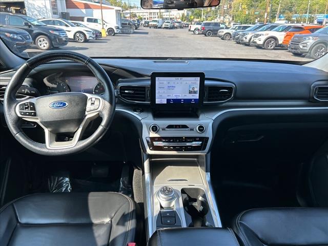 2021 ford explorer xlt