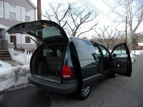 1998 plymouth voyager expresso in new jersey