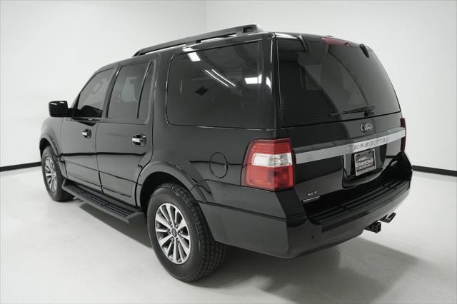 2017 ford expedition xlt