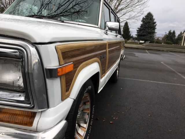 1989 jeep grand wagoneer 4x4 woody wagon low miles's rust free no reserve!