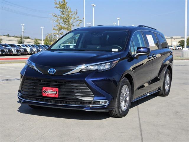 2024 toyota sienna xle 8 passenger