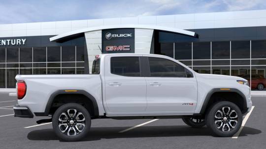 2024 GMC Canyon