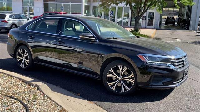 2022 volkswagen passat 2.0t se