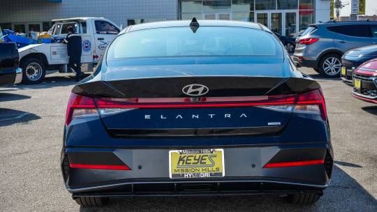 2024 Hyundai Elantra