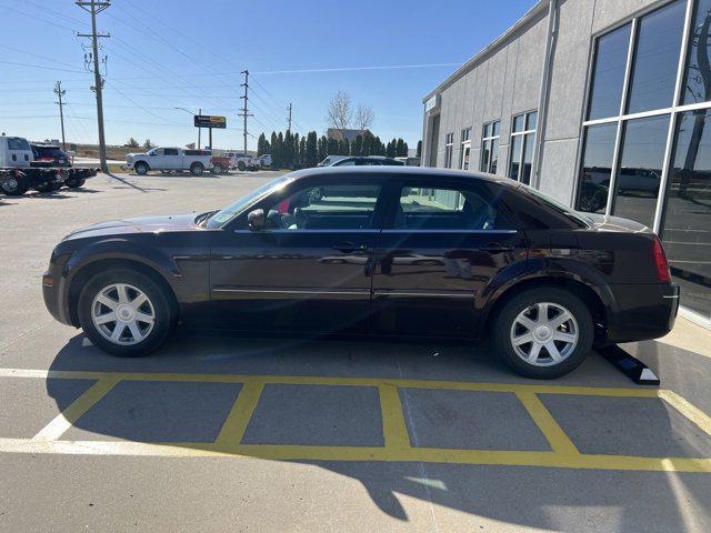 2005 chrysler 300 touring