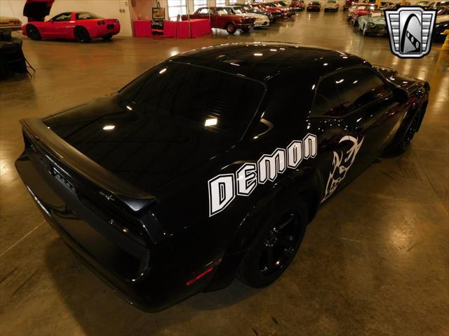 2010 dodge challenger srt8