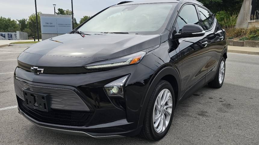 2022 chevrolet bolt euv lt