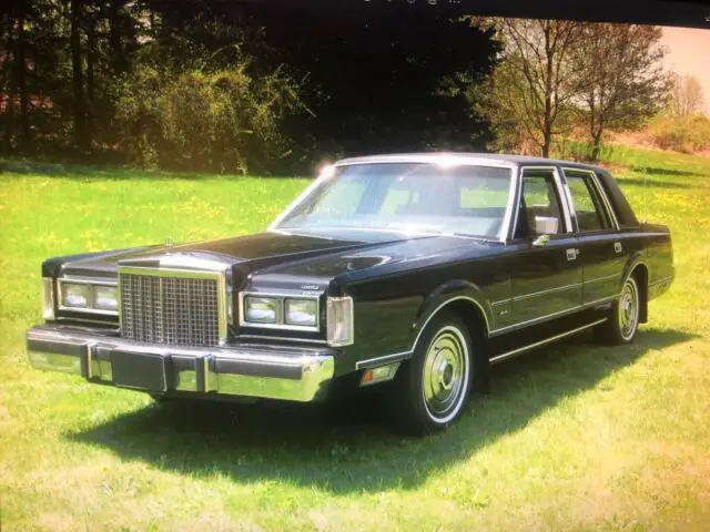 1986 lincoln town car sedan black rwd automatic
