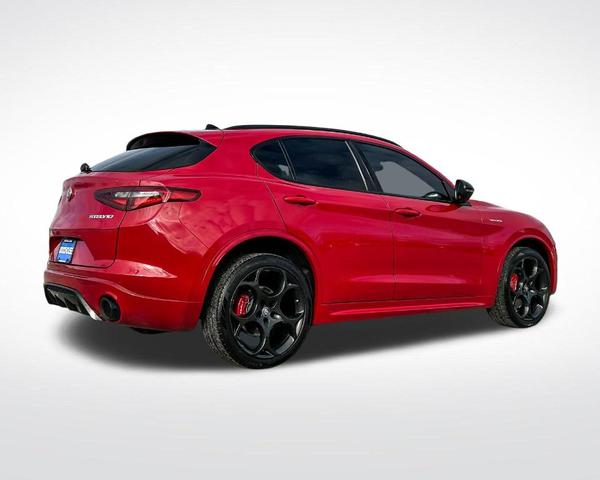 2022 alfa romeo stelvio veloce