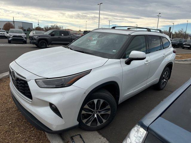 2022 toyota highlander xle