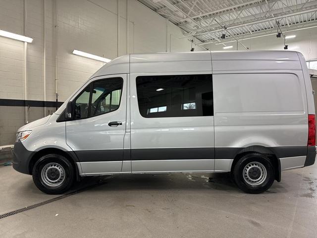 2022 mercedes-benz sprinter 2500 standard roof i4 diesel