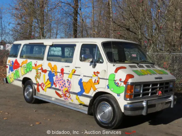 dodge ram wagon 350 maxi 12-passenger van klown klub 70k miles bidadoo