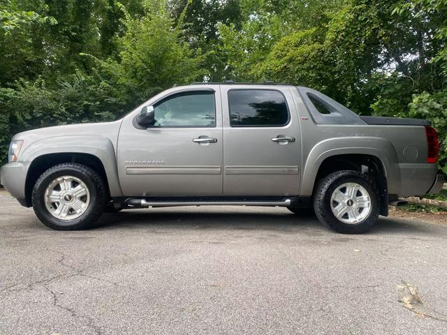 2012 chevrolet avalanche 1500 lt