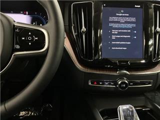2024 Volvo XC60 b5 ultimate dark theme