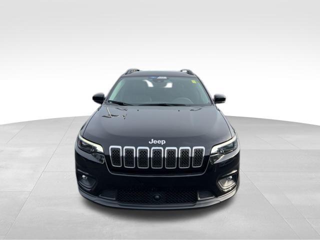 2022 jeep cherokee latitude lux