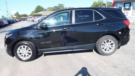 2021 Chevrolet Equinox ls with 1ls