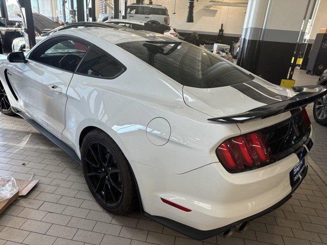 2019 ford shelby gt350 base