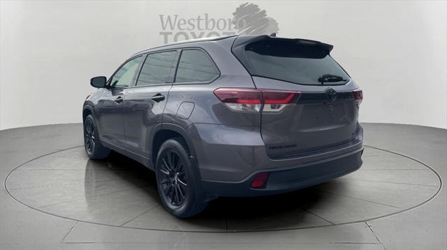 2019 toyota highlander se