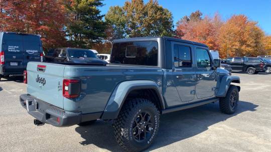 2024 Jeep Gladiator
