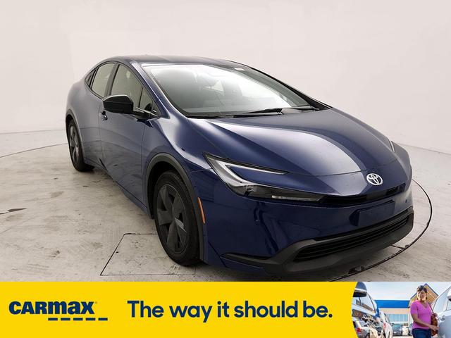 2023 toyota prius le