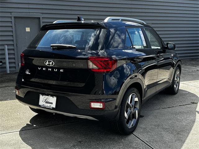 2022 hyundai venue sel