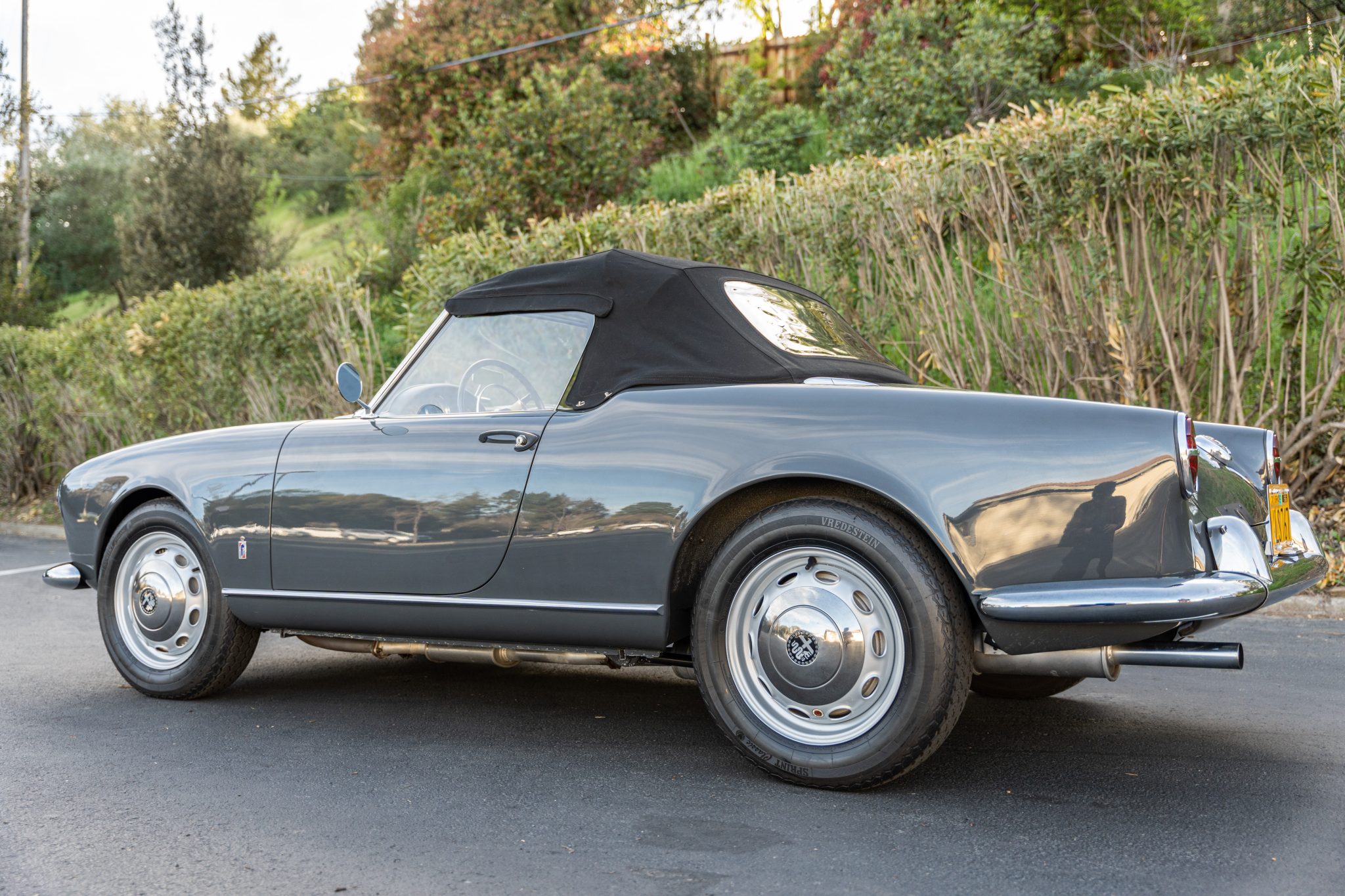 1959 alfa romeo giulietta spider veloce
