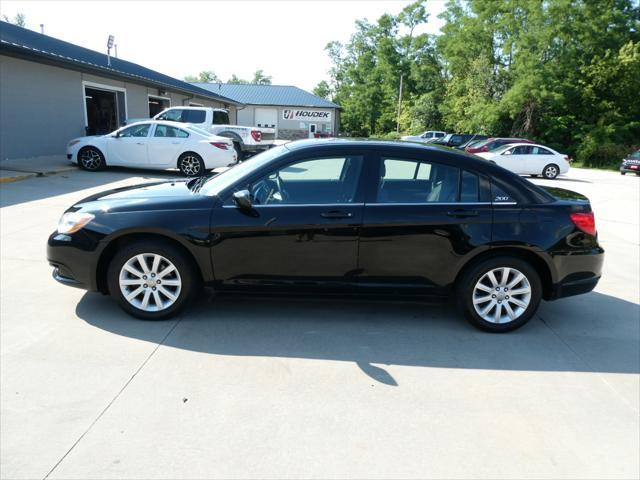 2013 chrysler 200 touring