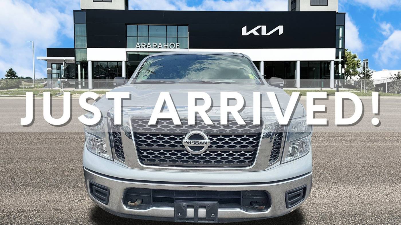 2018 nissan titan sv