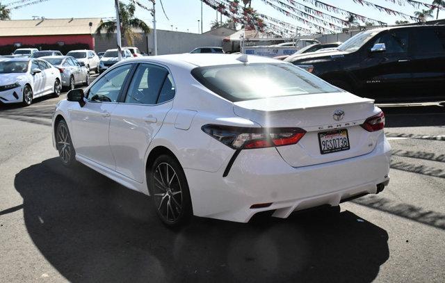 2023 toyota camry se
