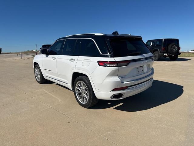 2023 jeep grand cherokee summit