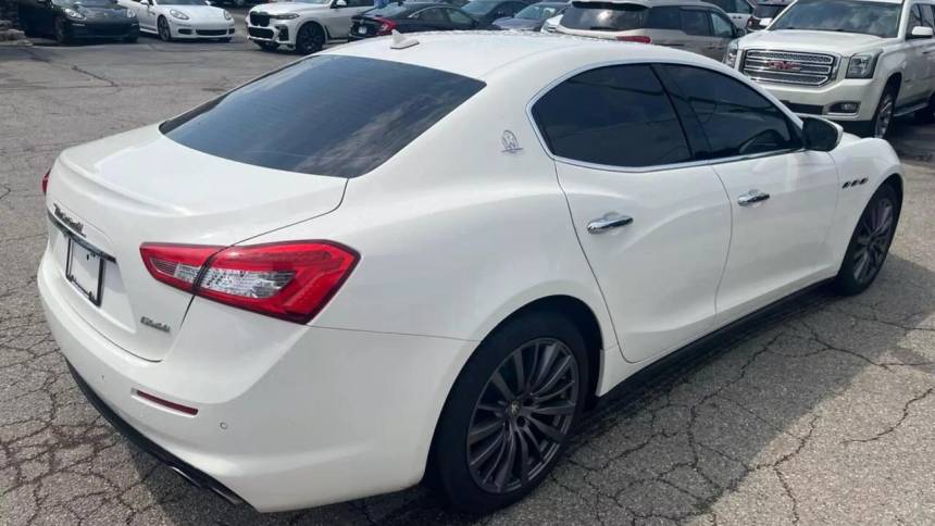2018 maserati ghibli base