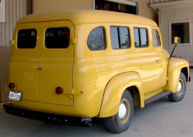 1954 ih travelall model r-112 panel truck solid body 3 speed sd-220 6 cylinder