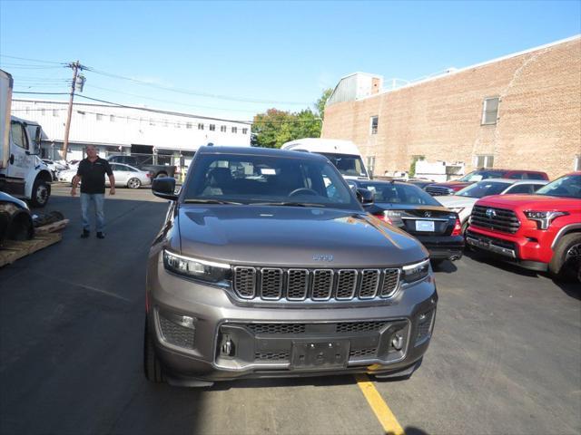 2022 jeep grand cherokee overland