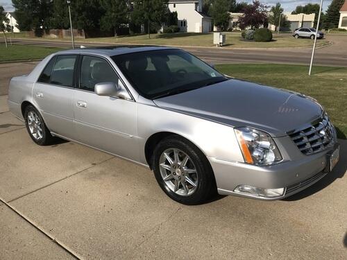2010 cadillac dts luxury collection