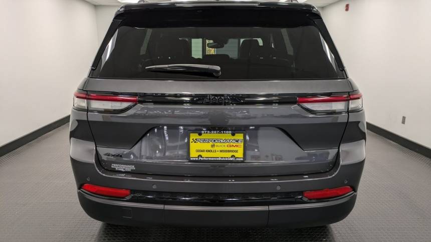 2024 jeep grand cherokee altitude