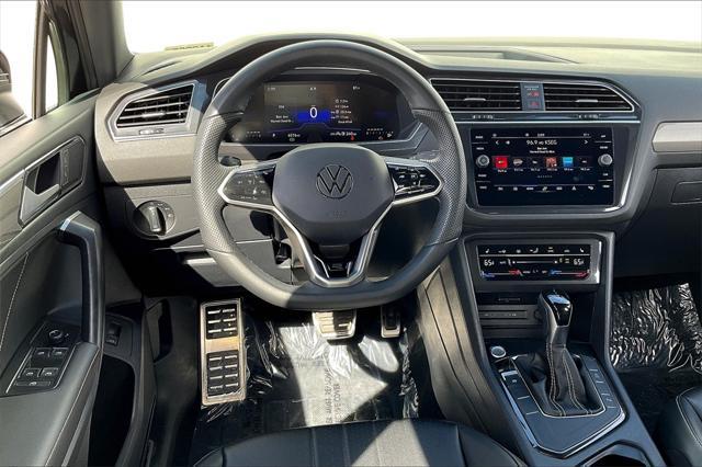 2024 volkswagen tiguan 2.0t se r-line black