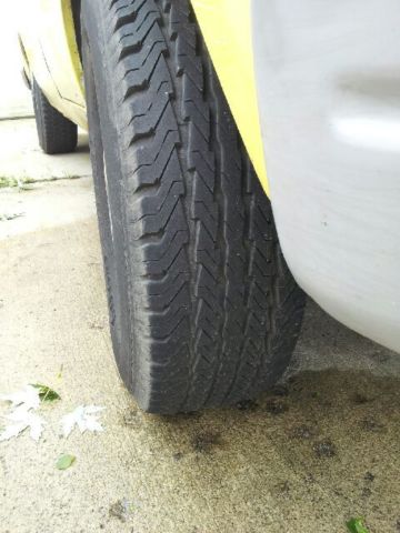 1991 dodge ram b-150 cargo van, 8 cyl, 5.2l, white & yellow in color