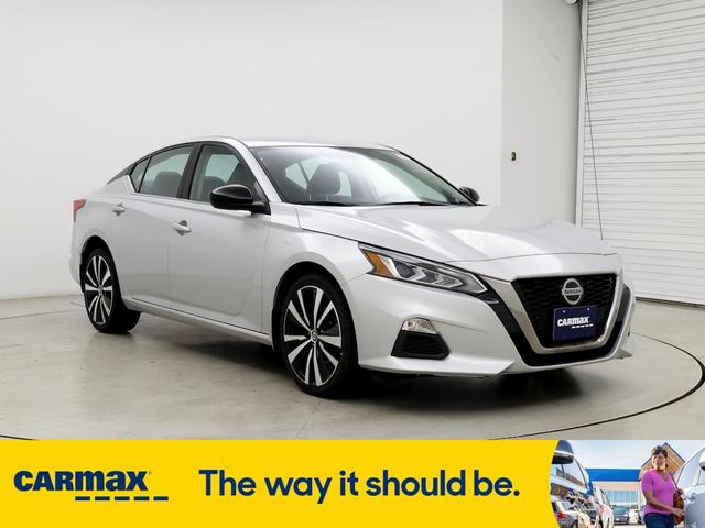 2019 nissan altima sr