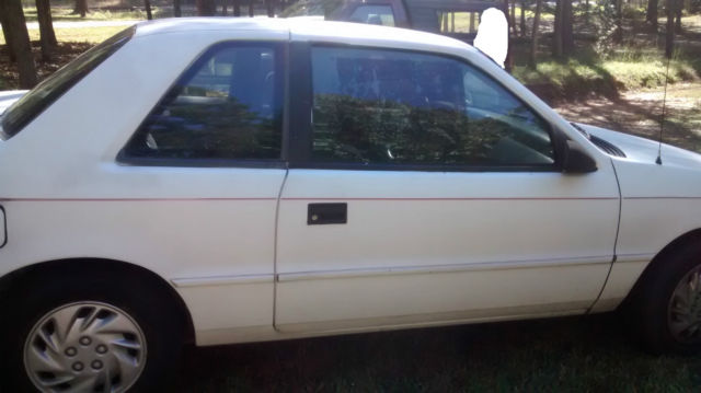 1994 dodge shadow base hatchback 2-door 2.2l
