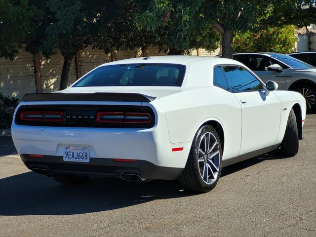 2023 dodge challenger r/t